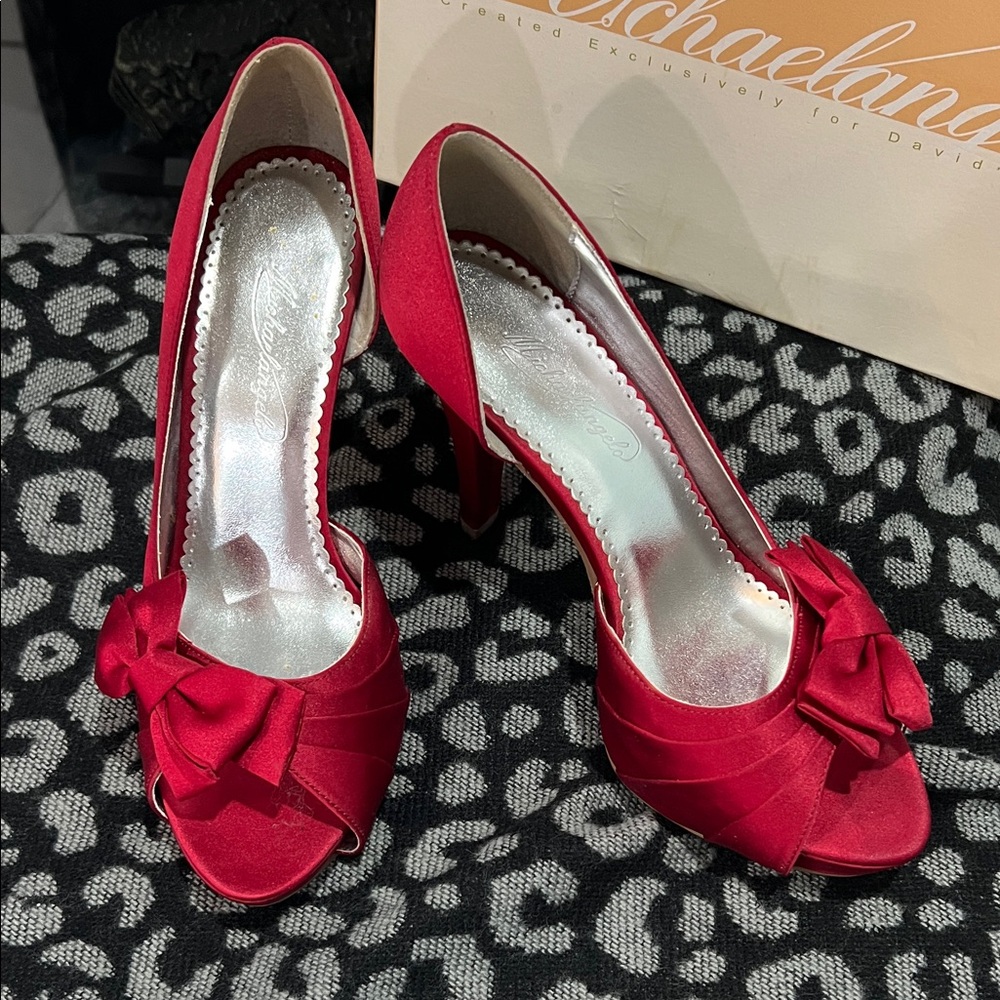 Michaelangelo Red Peep-Toe Heels with Bow